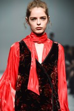 ファイブノット 2017-18年秋冬コレクション - 旅の思い出を豊かなファブリックに溶け込ませて｜写真11