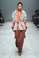 ファイブノット 2017-18年秋冬コレクション - 旅の思い出を豊かなファブリックに溶け込ませて｜写真13