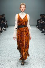 ファイブノット 2017-18年秋冬コレクション - 旅の思い出を豊かなファブリックに溶け込ませて｜写真17