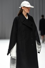 ドレスドアンドレスド 2017年秋冬コレクション - 隠し晒し、美を模索し自己を探す｜写真6