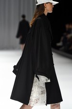 ドレスドアンドレスド 2017年秋冬コレクション - 隠し晒し、美を模索し自己を探す｜写真7