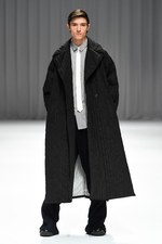 ドレスドアンドレスド 2017年秋冬コレクション - 隠し晒し、美を模索し自己を探す｜写真37