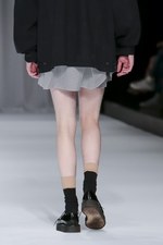 ドレスドアンドレスド 2017年秋冬コレクション - 隠し晒し、美を模索し自己を探す｜写真29