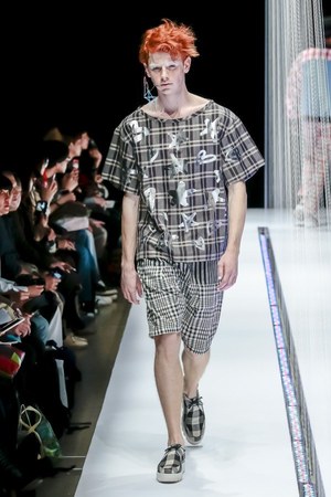 タイ発・ラララブが東京に、2017-18年秋冬コレクションを発表 - 伝統織物をファンキーに昇華|写真26