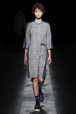 ウジョー 2017-18秋冬コレクション - レイヤードが紡ぐ、暖かく軽やかな美｜写真9