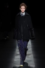 ウジョー 2017-18秋冬コレクション - レイヤードが紡ぐ、暖かく軽やかな美｜写真34