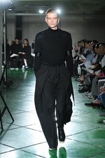 HARE 2017-18年秋冬コレクション - 洋服に和服の晴れやかさを、日常に煌めく日本の色彩｜写真7