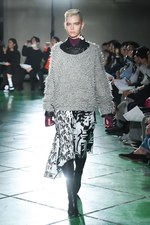 HARE 2017-18年秋冬コレクション - 洋服に和服の晴れやかさを、日常に煌めく日本の色彩｜写真12