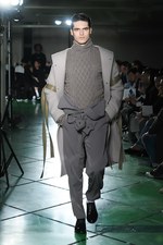 HARE 2017-18年秋冬コレクション - 洋服に和服の晴れやかさを、日常に煌めく日本の色彩｜写真30