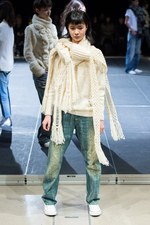 モトヒロ タンジ 2017-18年秋冬コレクション - ニットの世界で表現する、水面が捉えた自然｜写真9