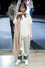 モトヒロ タンジ 2017-18年秋冬コレクション - ニットの世界で表現する、水面が捉えた自然｜写真23