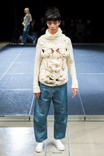 モトヒロ タンジ 2017-18年秋冬コレクション - ニットの世界で表現する、水面が捉えた自然｜写真29