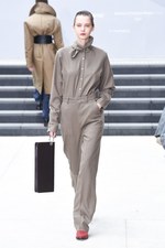 ハウスコミューン 2017-18秋冬コレクション、“新時代エレガンス” 女性が内に秘める強さ｜写真27