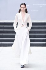 ハウスコミューン 2017-18秋冬コレクション、“新時代エレガンス” 女性が内に秘める強さ｜写真34