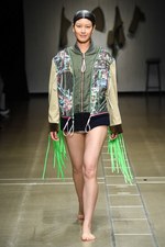 ハハ 2017-18年秋冬コレクション - 混沌としたネオントーキョーを巡り自分だけの服を手に入れる｜写真16