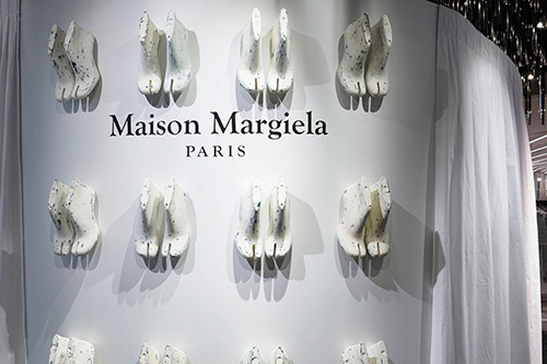 ウェッジソール｜メゾン マルジェラ「タビ」シューズの限定ストアが福岡に - 定番ブーツから17年春夏の新作まで