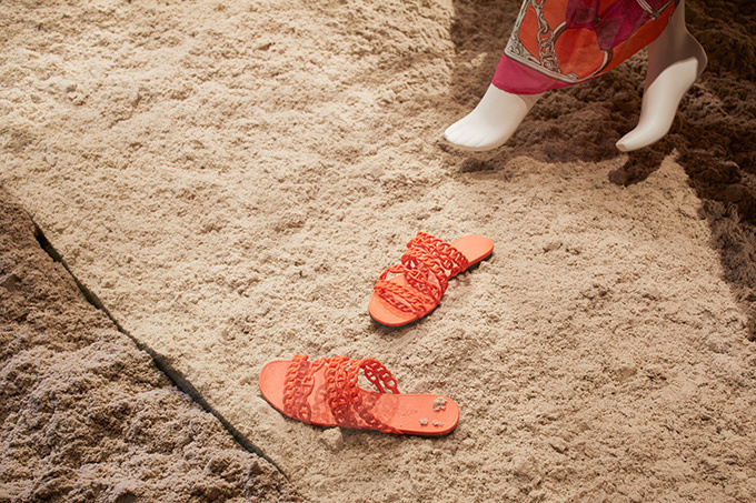 エルメス祇園店の新イベントはビーチアイテムに注目 - 色鮮やかな水着やバッグ、サンダルを展開｜写真8