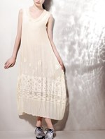 シンプルな手作業から生まれる光と影 - HaaT(ハート) 2012年春夏コレクション｜写真2