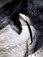 シンプルな手作業から生まれる光と影 - HaaT(ハート) 2012年春夏コレクション｜写真8