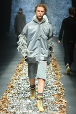 ディスカバード 17年秋冬コレクション - プライマル・スクリームの楽曲を元に、反ミリタリーを呈する｜写真6