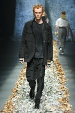 ディスカバード 17年秋冬コレクション - プライマル・スクリームの楽曲を元に、反ミリタリーを呈する｜写真10