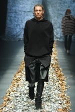 ディスカバード 17年秋冬コレクション - プライマル・スクリームの楽曲を元に、反ミリタリーを呈する｜写真16