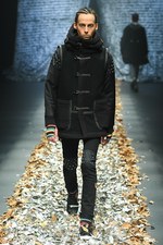 ディスカバード 17年秋冬コレクション - プライマル・スクリームの楽曲を元に、反ミリタリーを呈する｜写真29