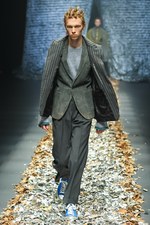 ディスカバード 17年秋冬コレクション - プライマル・スクリームの楽曲を元に、反ミリタリーを呈する｜写真33