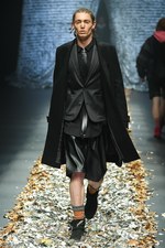 ディスカバード 17年秋冬コレクション - プライマル・スクリームの楽曲を元に、反ミリタリーを呈する｜写真42