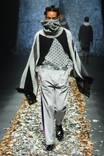 ディスカバード 17年秋冬コレクション - プライマル・スクリームの楽曲を元に、反ミリタリーを呈する｜写真44