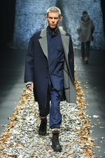 ディスカバード 17年秋冬コレクション - プライマル・スクリームの楽曲を元に、反ミリタリーを呈する｜写真53