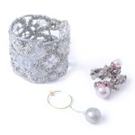 ジャマン・ピュエッシュ(JAMIN PUECH), ルパート・サンダーソン(Rupert Sanderson), セルジュ・トラヴァル(SERGE THORAVAL), イオッセリアーニ(IOSSELLIANI), デルフィーヌ-シャルロット パルモンティエ(Delphine-Charlotte Parmentier), スイート ピー(Sweet Pea) メットガラ ドレスをまとった美術館｜写真4