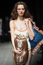 モト ゴー 2017年秋冬コレクション - 眠りと学校と遊び、懐かしい少年時代の日常が浮かび上がる｜写真8