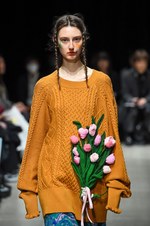 モト ゴー 2017年秋冬コレクション - 眠りと学校と遊び、懐かしい少年時代の日常が浮かび上がる｜写真20