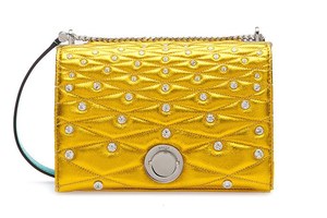 バリーからゴールドやシルバーのバッグ＆シューズ登場 - ソメ・B ターンもメタリックカラーに｜写真5