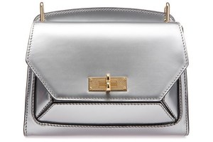 バリーからゴールドやシルバーのバッグ＆シューズ登場 - ソメ・B ターンもメタリックカラーに｜写真4