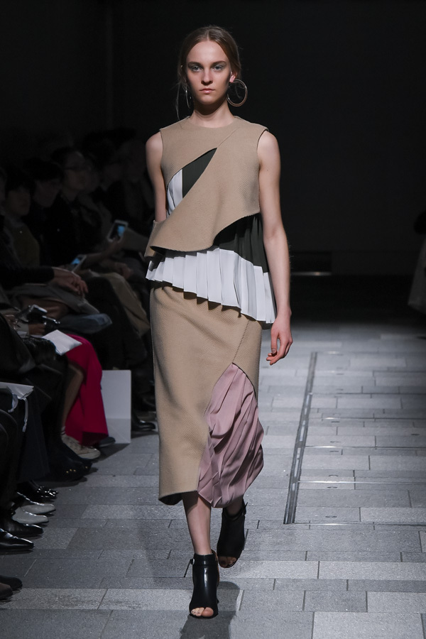 ハナエモリ マニュスクリ(Hanae Mori manuscrit) 2017-18年秋冬ウィメンズコレクション シルエット - 写真2