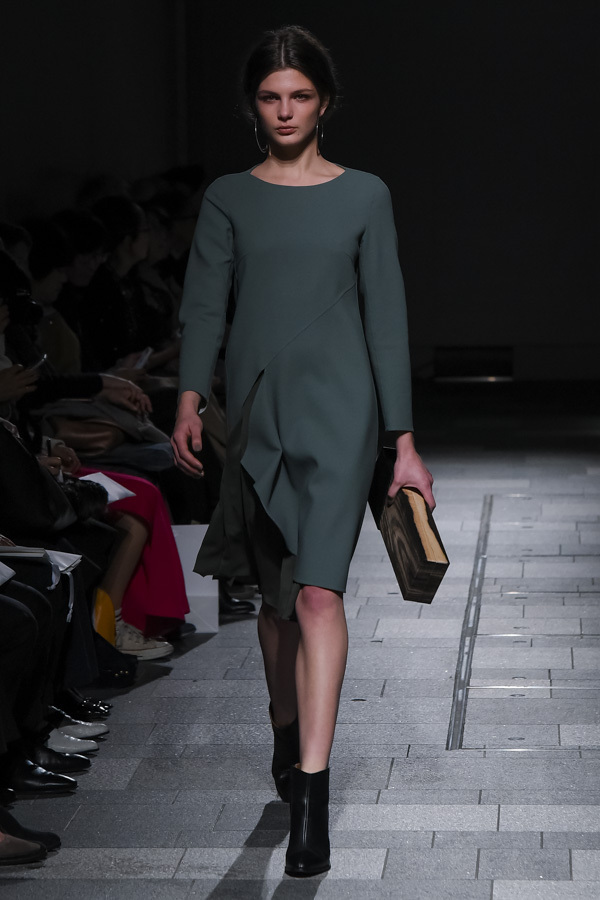 ハナエモリ マニュスクリ(Hanae Mori manuscrit) 2017-18年秋冬ウィメンズコレクション  - 写真5