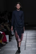 ハナエモリ マニュスクリ 2017年秋冬コレクション - 異なるものを共存させ、大地の自然を洋服に｜写真10