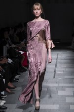 ハナエモリ マニュスクリ 2017年秋冬コレクション - 異なるものを共存させ、大地の自然を洋服に｜写真25