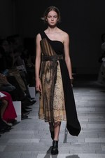 ハナエモリ マニュスクリ 2017年秋冬コレクション - 異なるものを共存させ、大地の自然を洋服に｜写真36