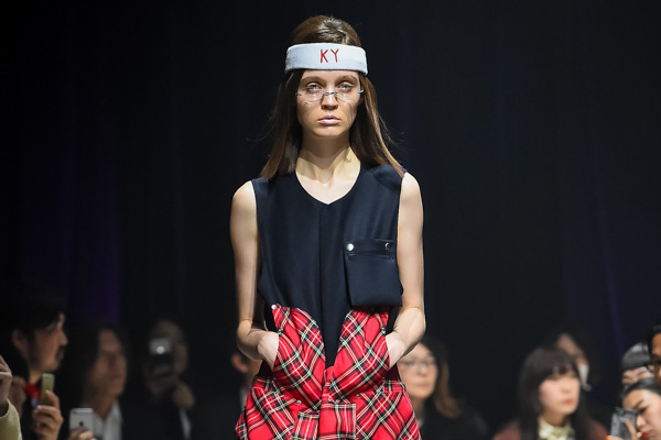 スクール｜ケイスケヨシダ 2017年秋冬コレクション - 装いに楽しさを、明るい未来を描いて