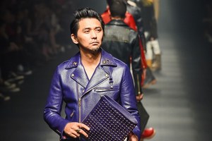 ウノ ピゥ ウノ ウグァーレ トレ 2017年秋冬コレクション - 伊＆英国ジェントルマンの一日