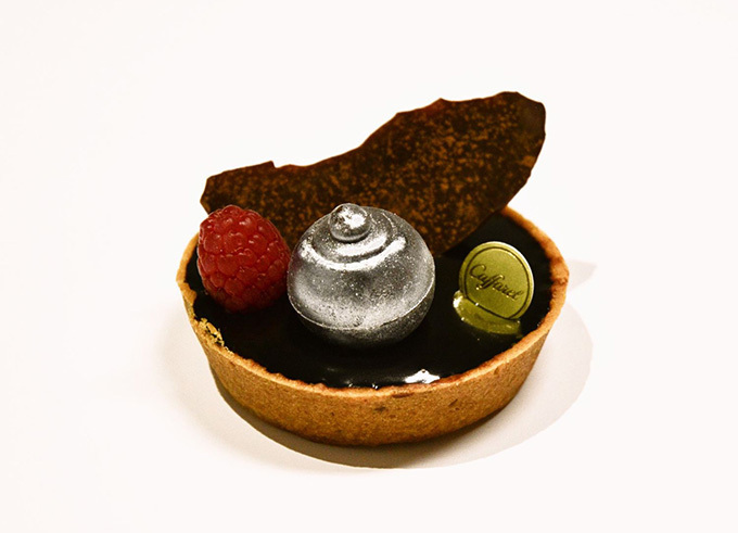東京駅の待ち合わせスポット 銀の鈴 モチーフのスイーツや弁当約30種類を発売 ファッションプレス 東京駅の待ち合わせスポット 銀の鈴 モチーフのスイーツや弁当約30種類を発売 ファッションプレス