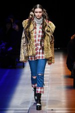 ミューラル 2017-18年秋冬コレクション - 温かなハートの中で感じたもの寂しさ｜写真3