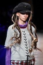 ミューラル 2017-18年秋冬コレクション - 温かなハートの中で感じたもの寂しさ｜写真6