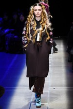 ミューラル 2017-18年秋冬コレクション - 温かなハートの中で感じたもの寂しさ｜写真24