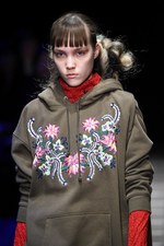 ミューラル 2017-18年秋冬コレクション - 温かなハートの中で感じたもの寂しさ｜写真36