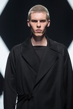 リチウム 2017-18年秋冬コレクション - 極限まで研ぎ澄まされたベーシックの形｜写真2