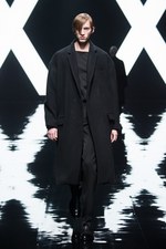 リチウム 2017-18年秋冬コレクション - 極限まで研ぎ澄まされたベーシックの形｜写真3